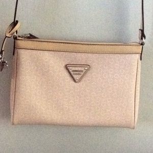 Guess crossbody purse